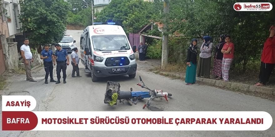 Bafra'da Motosiklet Sürücüsü Otomobile Çarparak Yaralandı