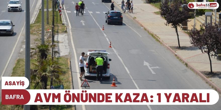 Bafra'da Avm Önünde Kaza: 1 Yaralı