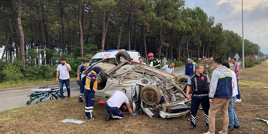 Hurdaya dönen araçtan yaralı olarak kurtuldu