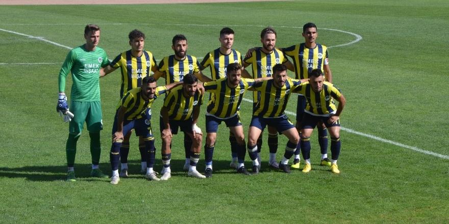 Fatsa Belediyespor sahasında Siirt İl Özel İdarespor ile 0-0 berabere kaldı