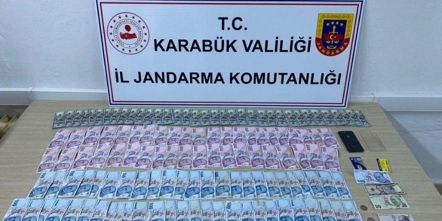 Sahte jandarma gerçek jandarmaya yakalandı