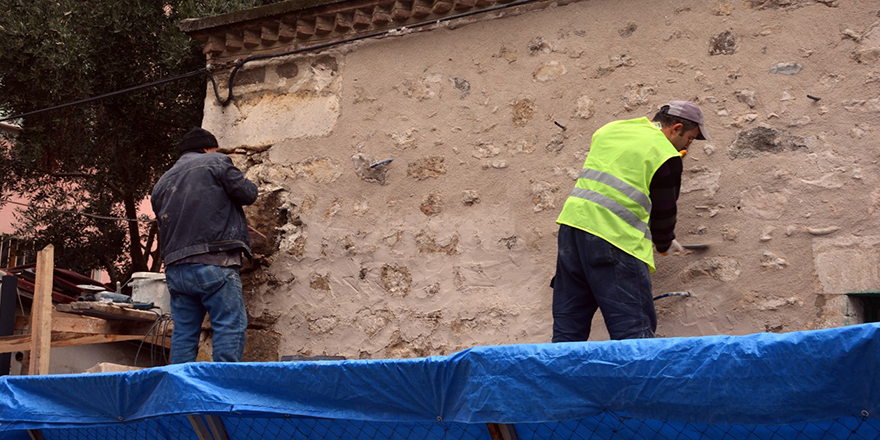 Sinop'ta tarihi Yeşil Türbe restore ediliyor