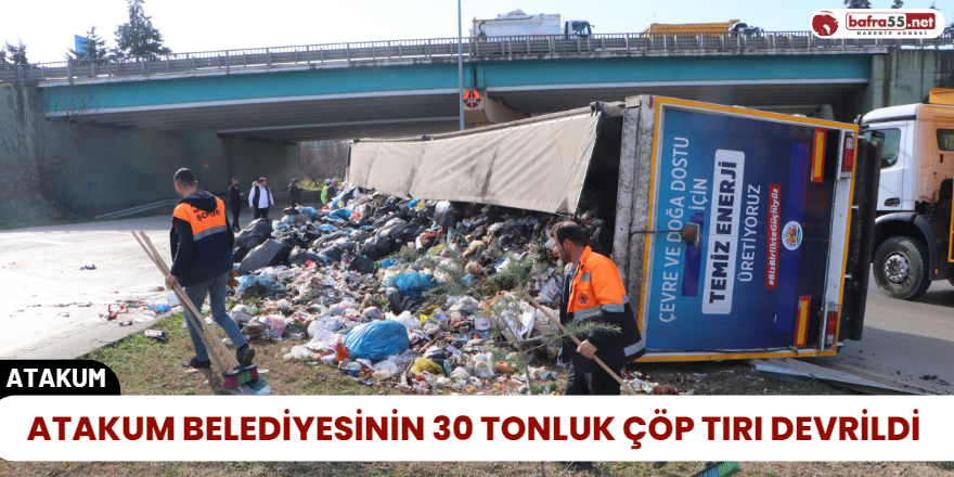 Atakum Belediyesinin 30 Tonluk Çöp Tırı Devrildi