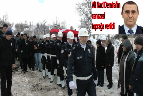 Ali Naci Demiral'ın cenazesi, toprağa verildi.