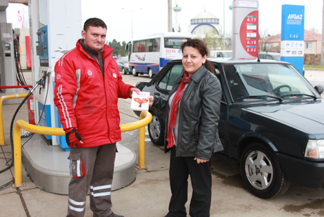 Ramis Genç Petrol'den Aile Eğitimi Kitabı Hediyesi