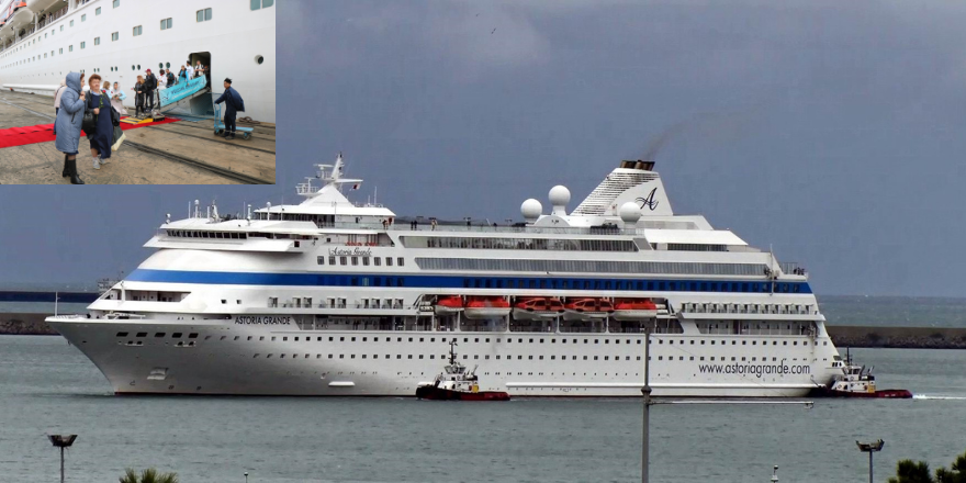 Samsun'a gelen kruvaziyer, çiçek ve kırmızı halı ile karşılandı
