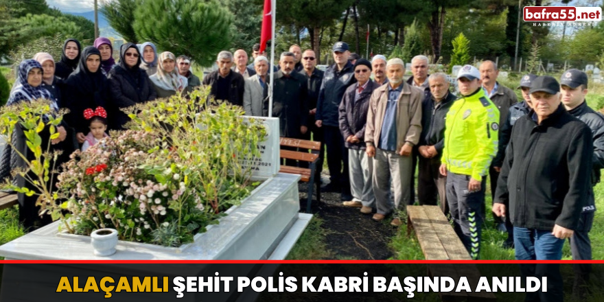 Alaçamlı şehit polis kabri başında anıldı