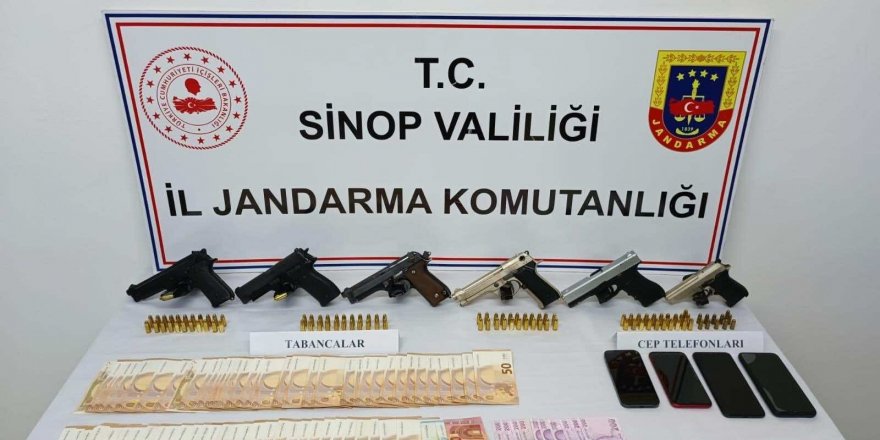Sinop’ta ruhsatsız silah operasyonu: 5 gözaltı