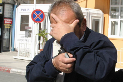 KOMŞU KIZINI ÖPEN ŞAHISA 12 YIL HAPİS