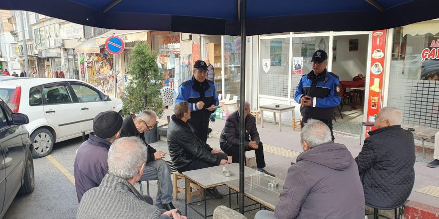 Samsun polisi vatandaşları bilgilendirdi