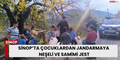 Sinop’ta Çocuklardan Jandarmaya Neşeli ve Samimi Jest