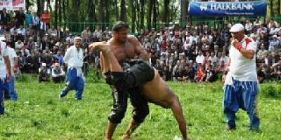 GEYİKKOŞAN GÜREŞLERİ’Nİ ŞABAN YILMAZ KAZANDI