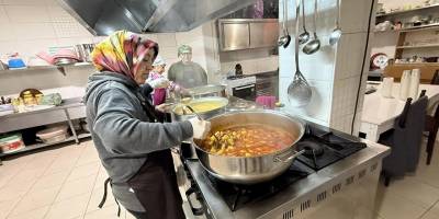 Ayancık’ta İhtiyaç Sahiplerine Sıcak Yemek Desteği Sürüyor