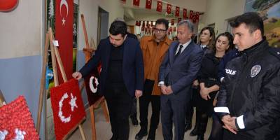 Türkeli’de Bayrak Sevgisi Temalı Resim Sergisi Açıldı