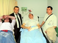 HEM EŞİNİ HEM DE 112 GÖREVLİSİNİ DARP ETTİ