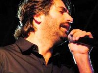 POLİTİKACILARI KOVUN GİTSİN