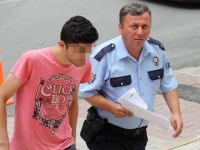 YAZARI BIÇAKLAYAN GENÇ ADLİYEYE SEVK EDİLDİ
