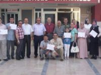 DELTA KOLEJİNDE ÖĞRENCİ VELİLERİ SERTİFİKALARINI ALDI