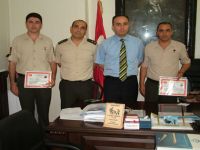 Kaymakam’dan Başarılı Askeri Personele Teşekkür Belgesi