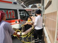 PARK HALİNDEKİ KAMYONA ÇARPTI