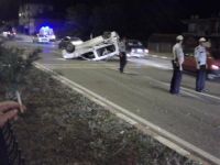 19 MAYISDA OTOMOBİL TAKLA ATTI 2 YARALI