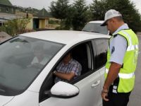 POLİS KEMER TAKMAYAN SÜRÜCÜLERE CEZA YAĞDIRDI