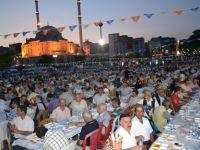 5 BİN KİŞİYE İFTAR