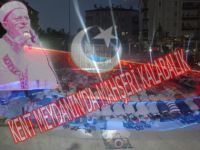 BİNLERCE KİŞİ KENT MEYDANINA AKIN ETTİ