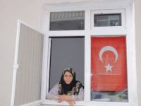 21 YILDIR BAYRAMDA OĞLUM GELECEK DİYE BEKLİYOR