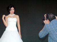 RAFET EL ROMAN NİŞANLISININ FOĞRAFLAIRINI ÇEKTİ