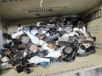 GÜMRÜK KAÇAĞI SAAT ELE GEÇİRİLDİ