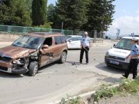 KAZADA 2 KİŞİ YARALANDI
