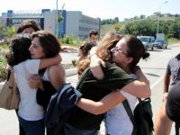 EYLEME GİTTİLER, SEVİNÇLİ HABERİ ALDILAR