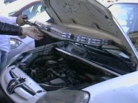 KAMYONETİN ZULASINDAN 3 BİN 900 PAKET KAÇAK SİGARA ÇIKTI