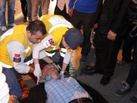 YOLUN KARŞISINA GEÇERKEN OTOMOBİL ÇARPTI