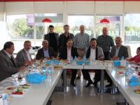 BAFRALI BAŞKANLARIN BAFRA PİDESİ KEYFİ.