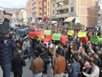 ÜNİVERSİTEDE FUHUŞA HAYIR PROTESTOSU