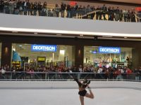 BUZLARIN KRALİÇESİ NEFES KESTİ