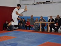 WUŞHU SINAVINDA TER DÖKTÜLER