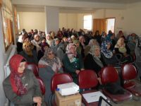 İlçe Müftülüğünden Bayanlara Yönelik Konferans Verildi
