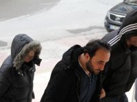 TRAVESTİYE FUHUŞ YAPTIRDIĞI İDDİA EDİLEN KARI-KOCA TUTUKLANDI