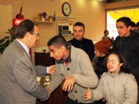 ONLARI MUTLU GÖRMEK HER ŞEYE DEĞER