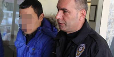 ADLİYEYE GİRİŞİNDE ESRARLA YAKALANDI