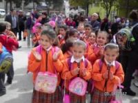 Cumhuriyet İ.Ö.Okulundan Mavi Kapak Desteği