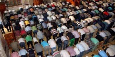 İMAM HATİP LİSESİ AYIN ÖĞRENCİLERİNİ ÖDÜLLENDİRDİ