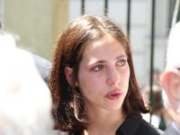 ZEHRA GÖZYAŞLARINI TUTAMADI