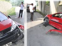 ARABA KÖPRÜNÜN AYAKLARINA ÇARPTI