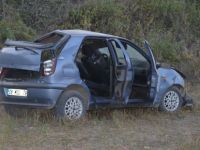 BAFRA'DA ARAÇ TAKLA ATTI 4 YARALI