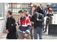 ASKERE ESRAR SATMAYA ÇALIŞTILAR