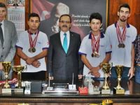 TÜRKİYE ŞAMPİYONU HAVA KULÜBÜ BAŞKAN ŞAHİN’İ ZİYARET ETTİ